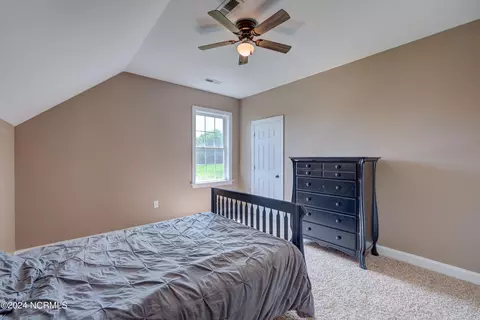 Bedroom - 538 River Rd, Wallace, NC 28466 photo 7 of 7