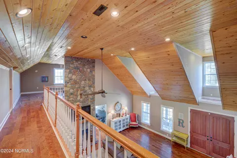 Entry Way - 538 River Rd, Wallace, NC 28466 photo 1 of 2
