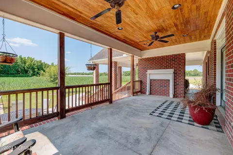 Exterior - 538 River Rd, Wallace, NC 28466 photo 4 of 10