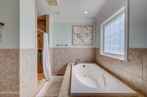 Bath - 538 River Rd, Wallace, NC 28466 photo 1 of 4