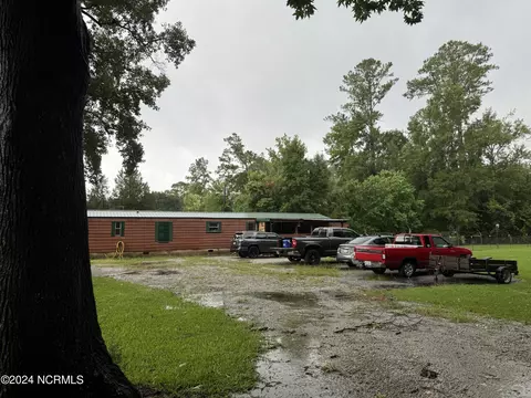 2918 Tuscarora Rhems Rd, New Bern, NC 28562
