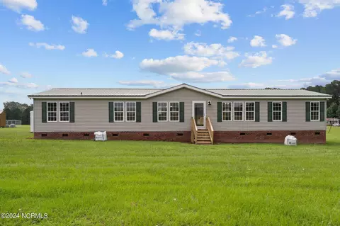 109 Ben Hardy Ln, Kenansville, NC 28349
