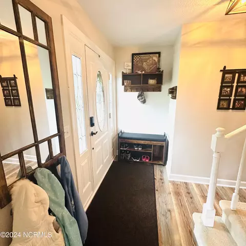 906 Powell Ave, Windsor, NC 27983 photo 5