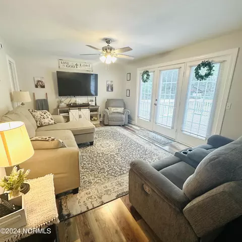 906 Powell Ave, Windsor, NC 27983 photo 12