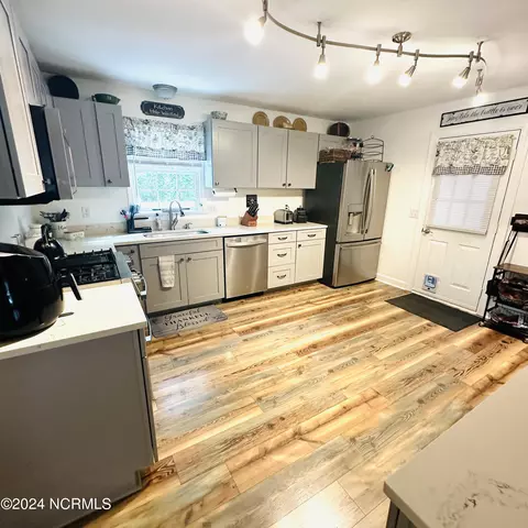 906 Powell Ave, Windsor, NC 27983 photo 7