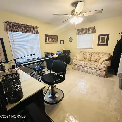 906 Powell Ave, Windsor, NC 27983 photo 14