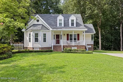 3948 Crosswinds Dr, Rocky Mount, NC 27803