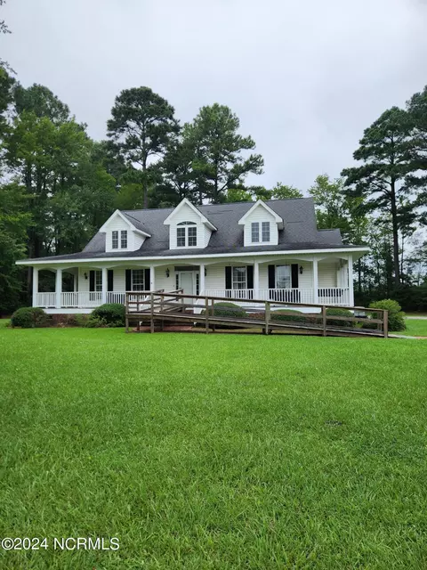 5815 Slatestone Rd, Washington, NC 27889