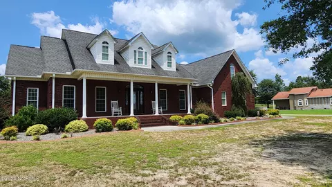 2585 Greens Bridge Rd, Garland, NC 28441