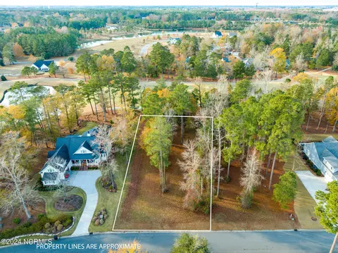 212 E Winding Way, Wallace, NC 28466