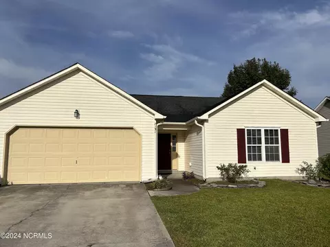 7131 Thurgood Rd, Wilmington, NC 28411