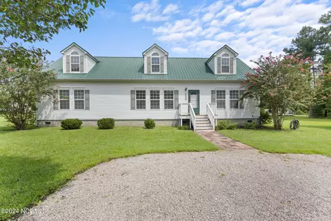 131 Long Branch Ln, Burgaw, NC 28425