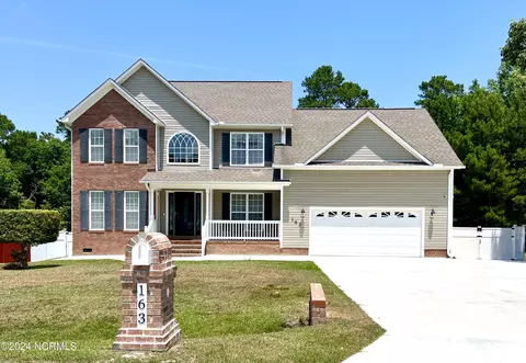 163 Mendover Dr, Jacksonville, NC 28546