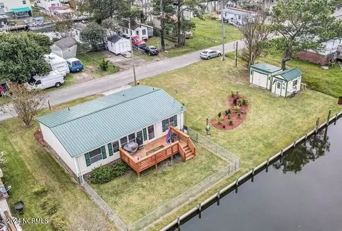 136 Inlet Ln, Grandy, NC 27939