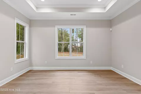 Living - 3454 Eagle Crest Dr SW, Supply, NC 28462 photo 3 of 3