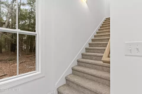 Entry Way - 3454 Eagle Crest Dr SW, Supply, NC 28462 photo 3 of 5