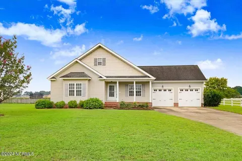 204 Ellington Way, La Grange, NC 28551