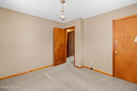 Bedroom - 600 4th St, Hamlet, NC 28345 photo 3 of 4
