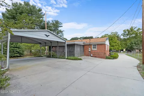 Exterior - 600 4th St, Hamlet, NC 28345 photo 9 of 9