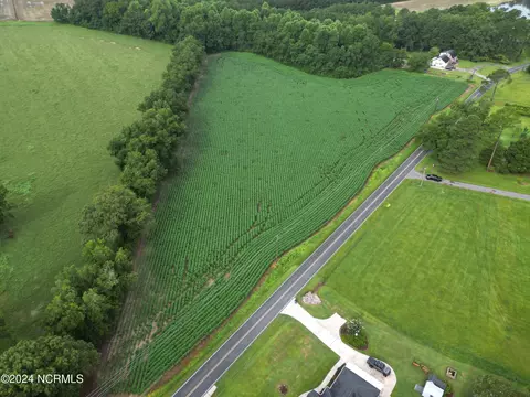 6136 Near 2345 Bill Hooks Rd, Whiteville, NC 28472