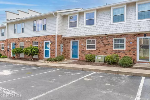 277 Salter Path Rd #61, Pine Knoll Shores, NC 28512