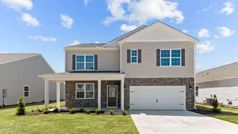 409 Lake Tyler Dr, New Bern, NC 28560