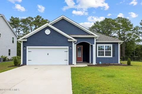 114 Ballantine Grove Ln, Newport, NC 28570