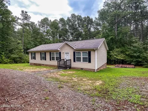 234 Fox Run Ln, Carthage, NC 28327