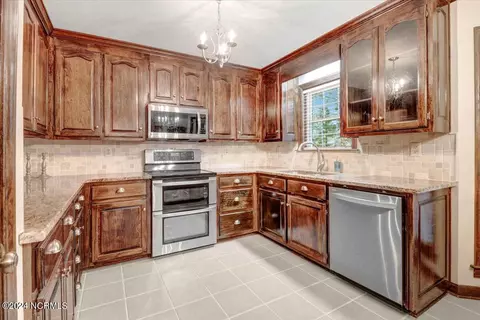 Kitchen - 8660 Suttontown Rd, Faison, NC 28341 photo 2 of 6