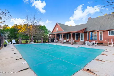Exterior - 8660 Suttontown Rd, Faison, NC 28341 photo 9 of 13