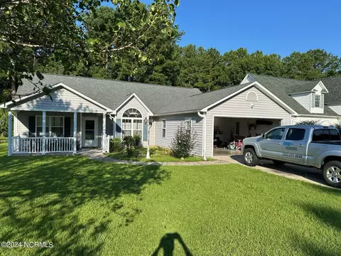 101 Ski Ct, Havelock, NC 28532
