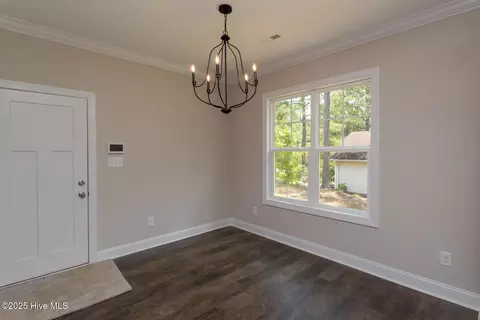 Dining - 450 Spring Lake Dr, Pinehurst, NC 28374 photo 2 of 2