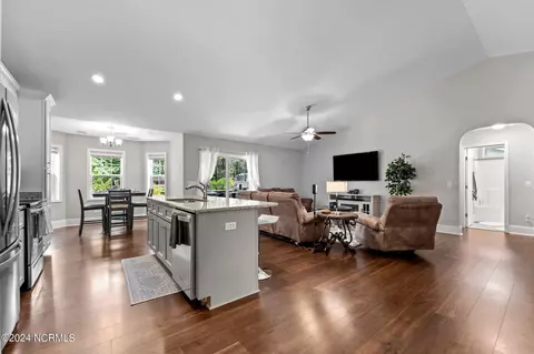 1325 Longleaf Dr E, Pinehurst, NC 28374 photo 9