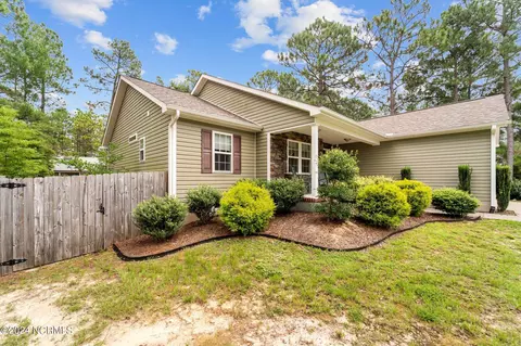 1325 Longleaf Dr E, Pinehurst, NC 28374 photo 3