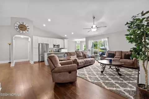 1325 Longleaf Dr E, Pinehurst, NC 28374 photo 10