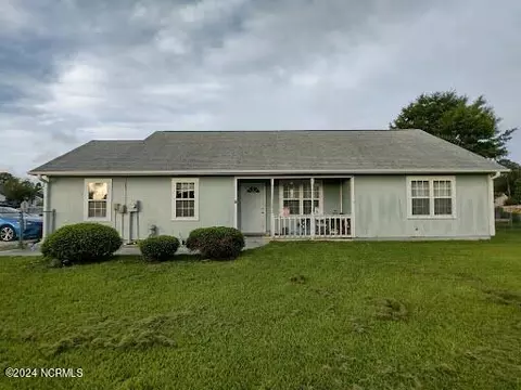 108 Parnell Rd, Hubert, NC 28539