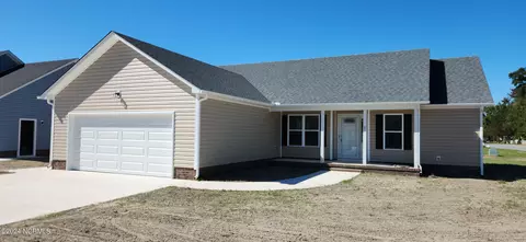 201 Compass Dr, Elizabeth City, NC 27909