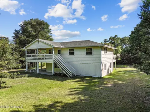 Exterior - 121 Noahs Ln, Point Harbor, NC 27964 photo 3 of 8