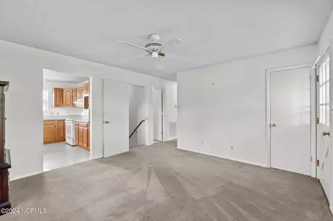 Living - 121 Noahs Ln, Point Harbor, NC 27964 photo 1 of 4