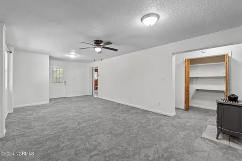 Living - 121 Noahs Ln, Point Harbor, NC 27964 photo 4 of 4