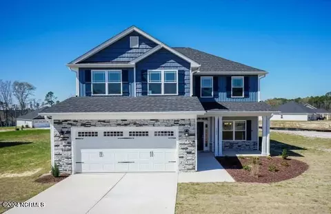 93 Fishing Creek Dr, New Bern, NC 28562