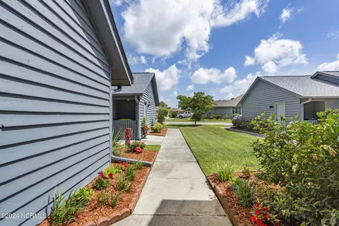 Exterior - 436 Widgeon Dr, Hampstead, NC 28443 photo 12 of 19