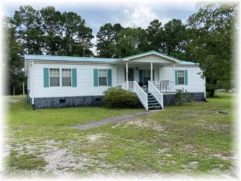 3215 High Meadows Dr SW, Shallotte, NC 28470