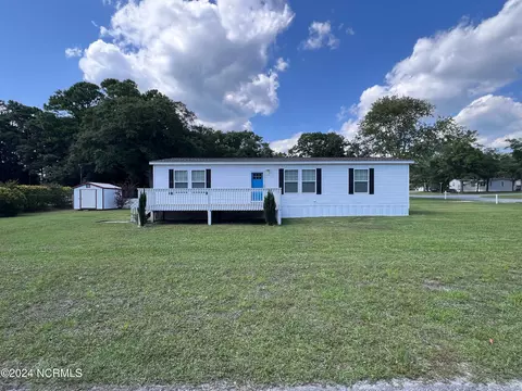 103 Live Oak Dr SW, Sunset Beach, NC 28468