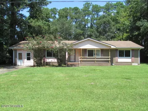 201 Stratford Rd, Havelock, NC 28532