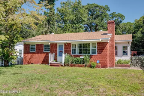125 Rutledge Dr, Wilmington, NC 28412