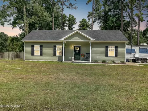 100 Dogwood Dr, Moyock, NC 27958