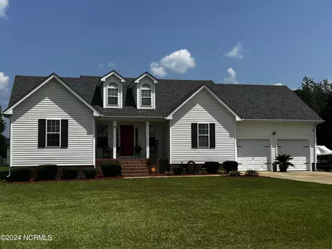 101 Martha Dr, Elizabeth City, NC 27909