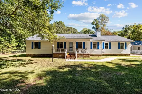 103 Cliffridge Rd, New Bern, NC 28560