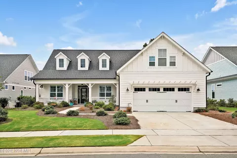 93 Bluenose Ln, Hampstead, NC 28443